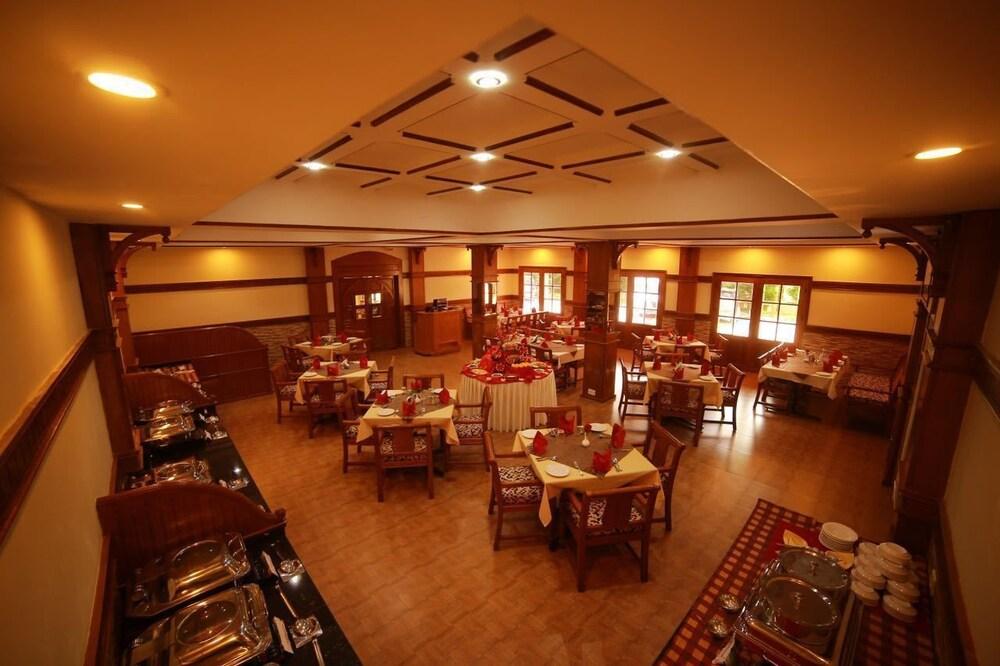 Quality Airport Hotels Nedumbassery Eksteriør bilde