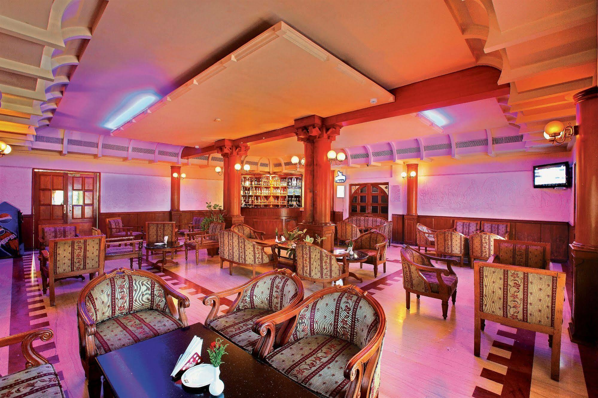 Quality Airport Hotels Nedumbassery Eksteriør bilde